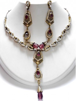 Victorian Jewelry Set